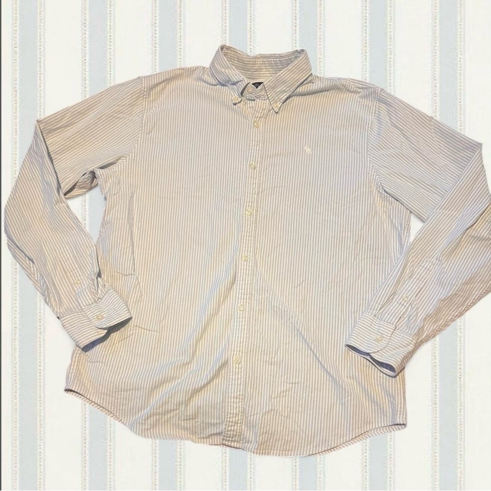 Men’s Abercrombie Blue Pinstriped Button Down Size XL